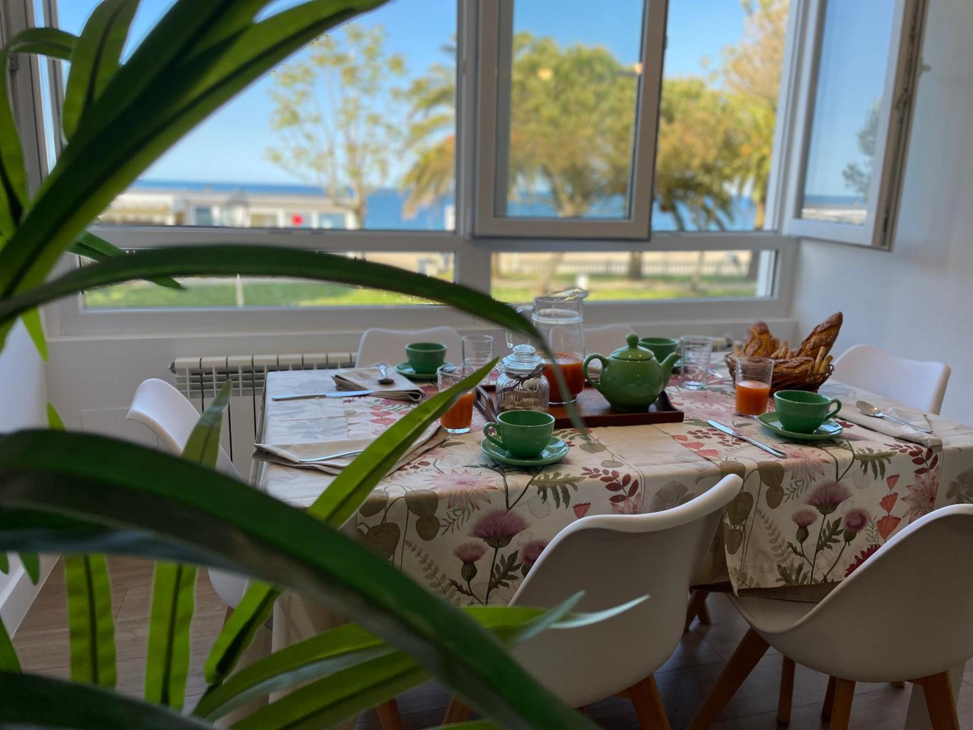 Apartamento Comillas Beach Eksteriør billede